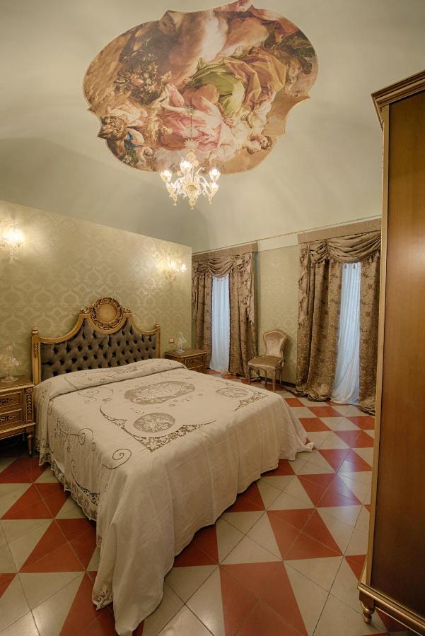 Palazzo Tilli Casoli  Exterior photo